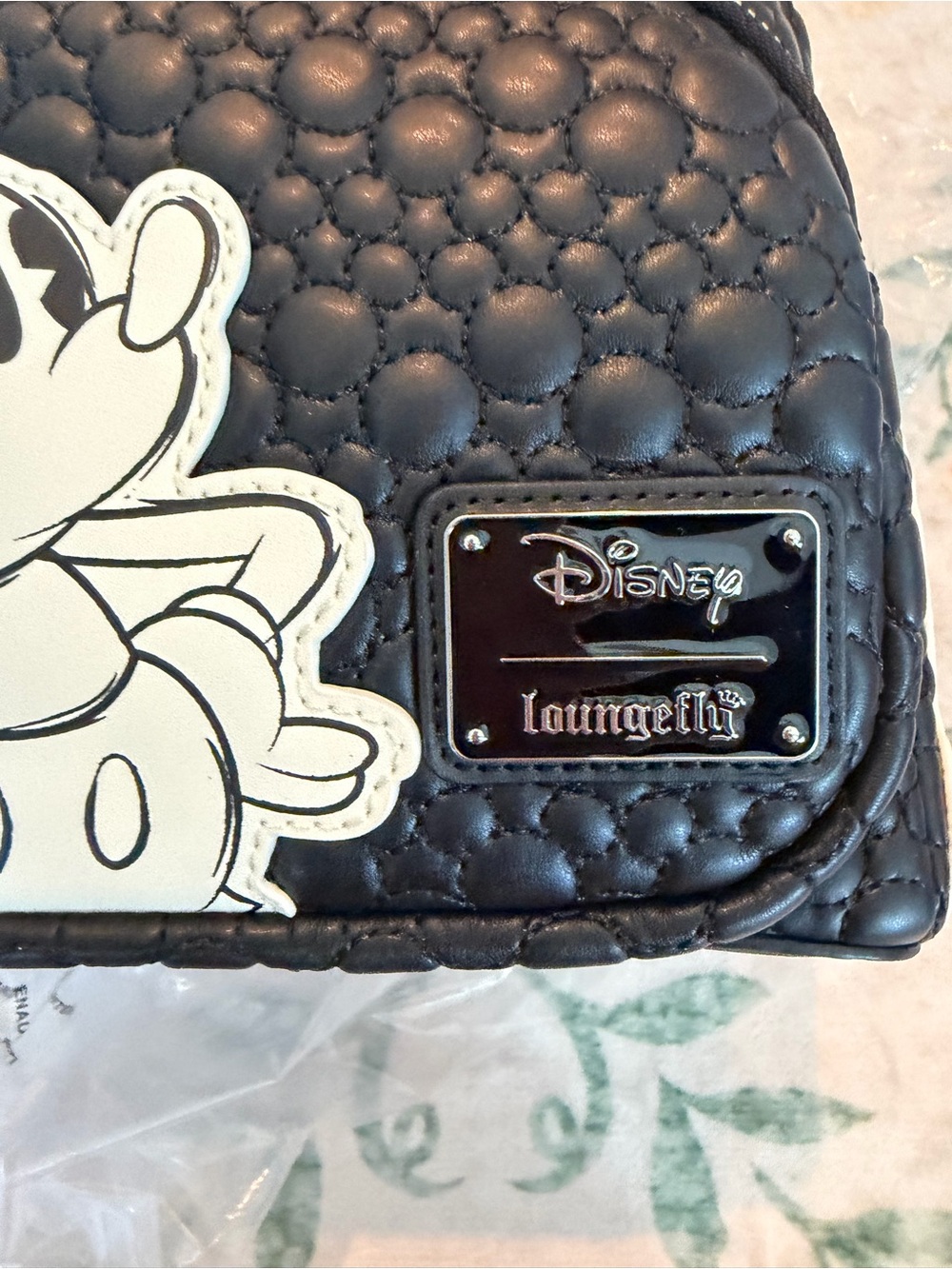 Loungefly Disney Mickey Mouse Floral Sketch Quilted Mini Backpack black leather - Picture 3 of 5